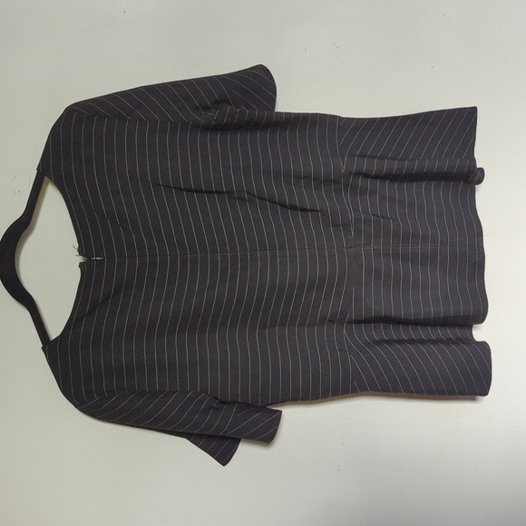 Loft Black & White Pinstripe Peplum Blouse Lyocell Short Sleeve Women's Size 10 - Picture 4 of 4